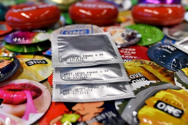남자들이 콘돔 사용을 꺼리는'진짜 이유'