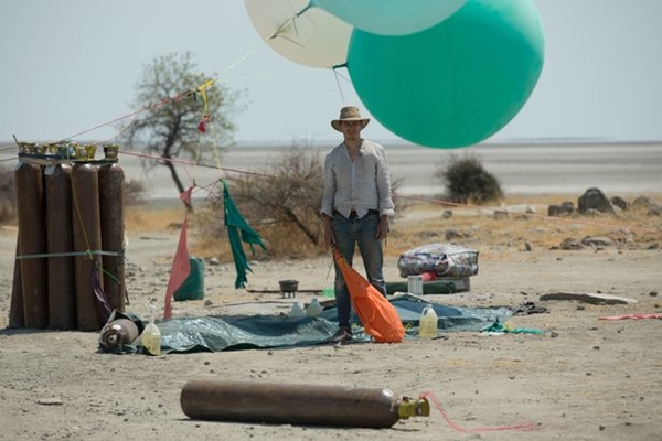 '캠핑 의자와 풍선'에 몸을 맡긴 채 남아프리카를 횡단한 남성