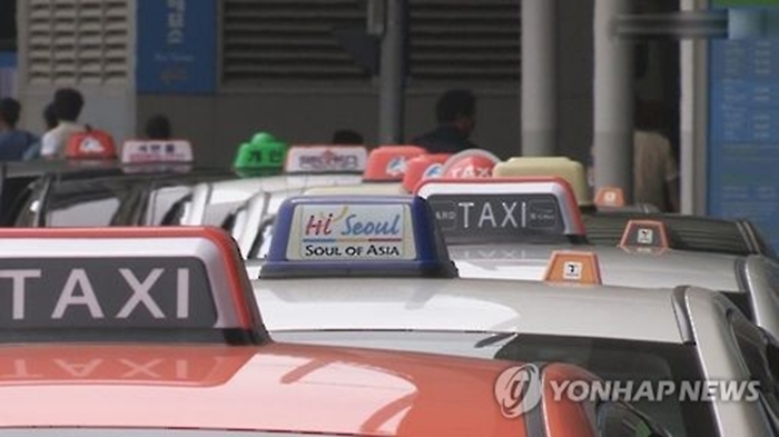 서울시 택시요금 인상 검토, 기본료'8000원' 방안까지