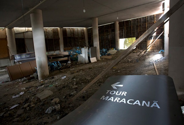 올림픽 후 버려진 시설들의'오싹한' 사진 30