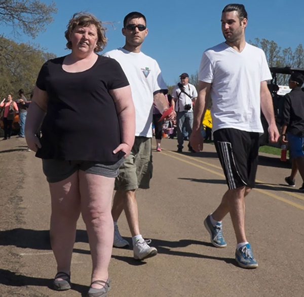 길에서'뚱뚱한 사람'을 마주친 사람들의 반응