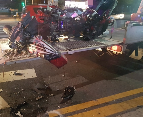 음주운전 자동차 - 배달 오토바이 충돌, 20대 가장 사망