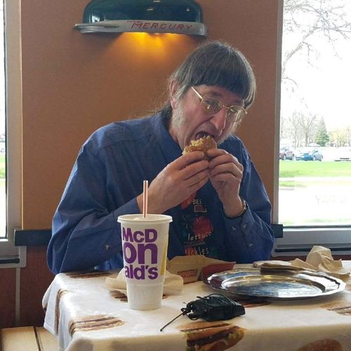 46년동안 빅맥'3만개' 먹었다는 남성의 현재 모습
