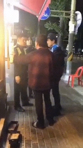 어제 난리난 대림동'조선족' 경찰 폭.행 사건